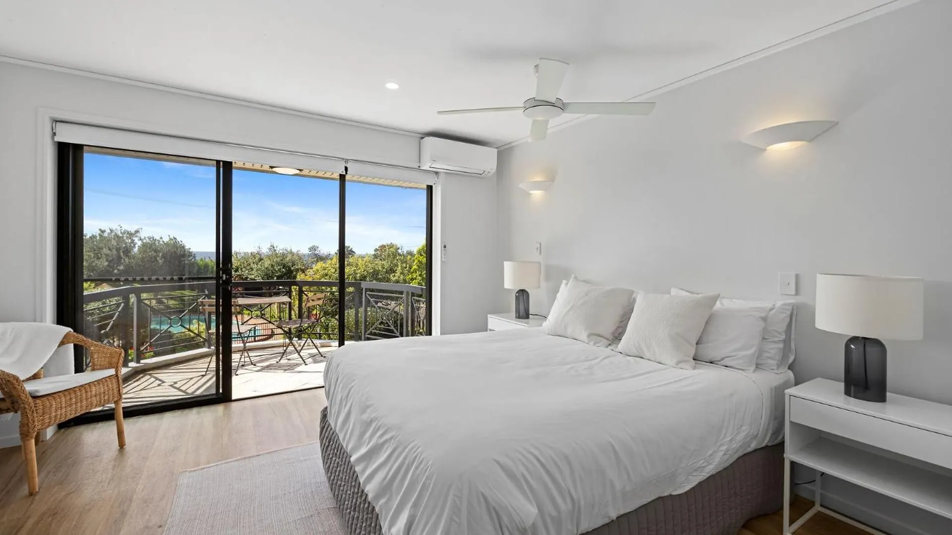 2 2 Orealla Crescent Sunrise Beach